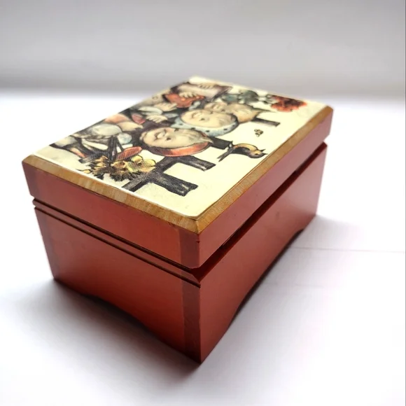 Thoren Vintage Swiss Music Box - Picture 4 of 9